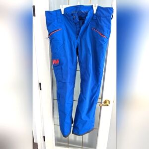 Helly Hansen men ski/snowboard pants, size XL with ULLR tracking technology.